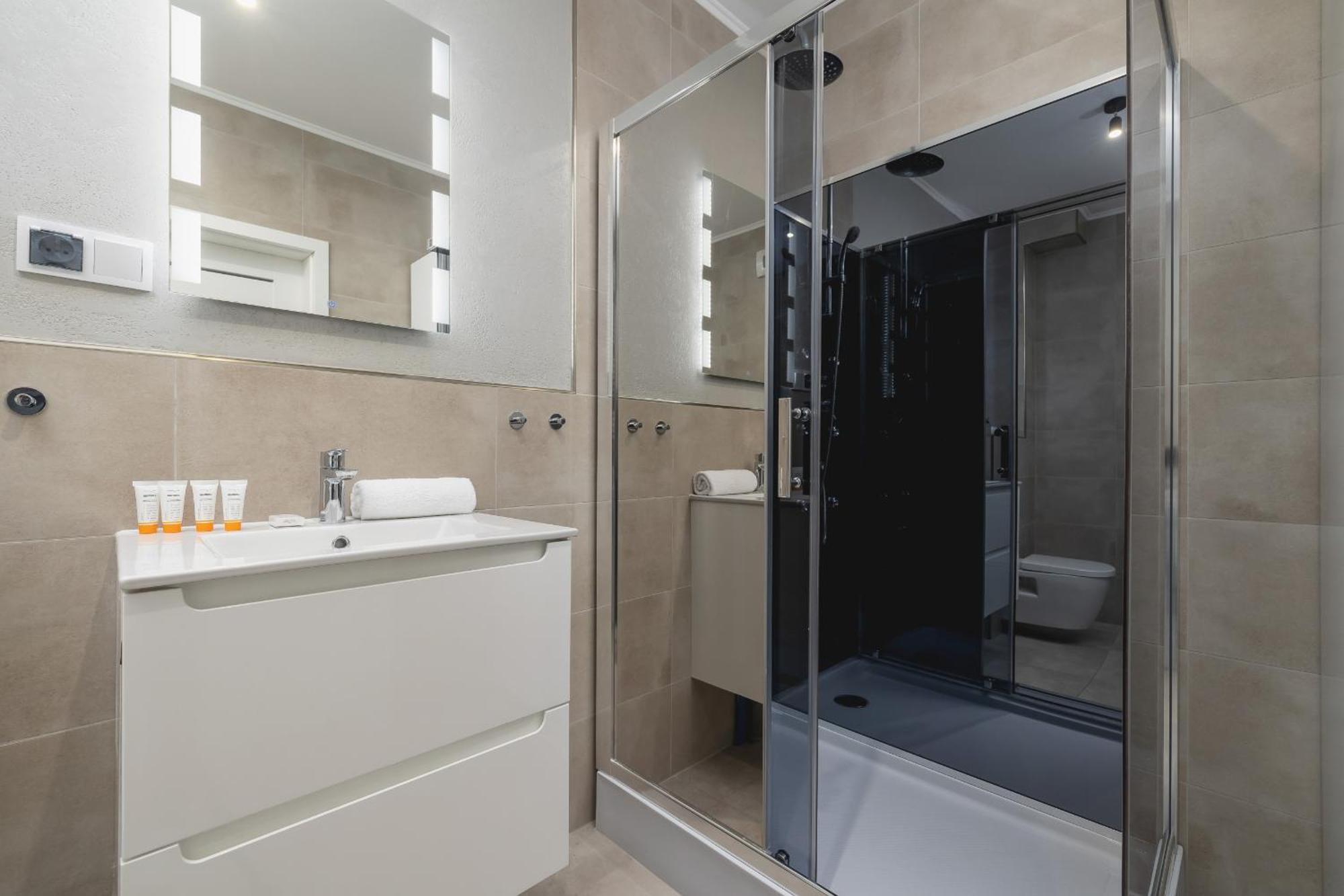 Dabska With Terrace & Parking By Renters * Krakow