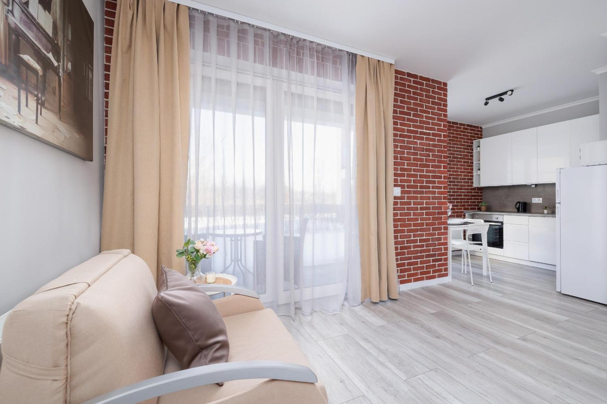 Dabska With Terrace & Parking By Renters Apartment Krakow