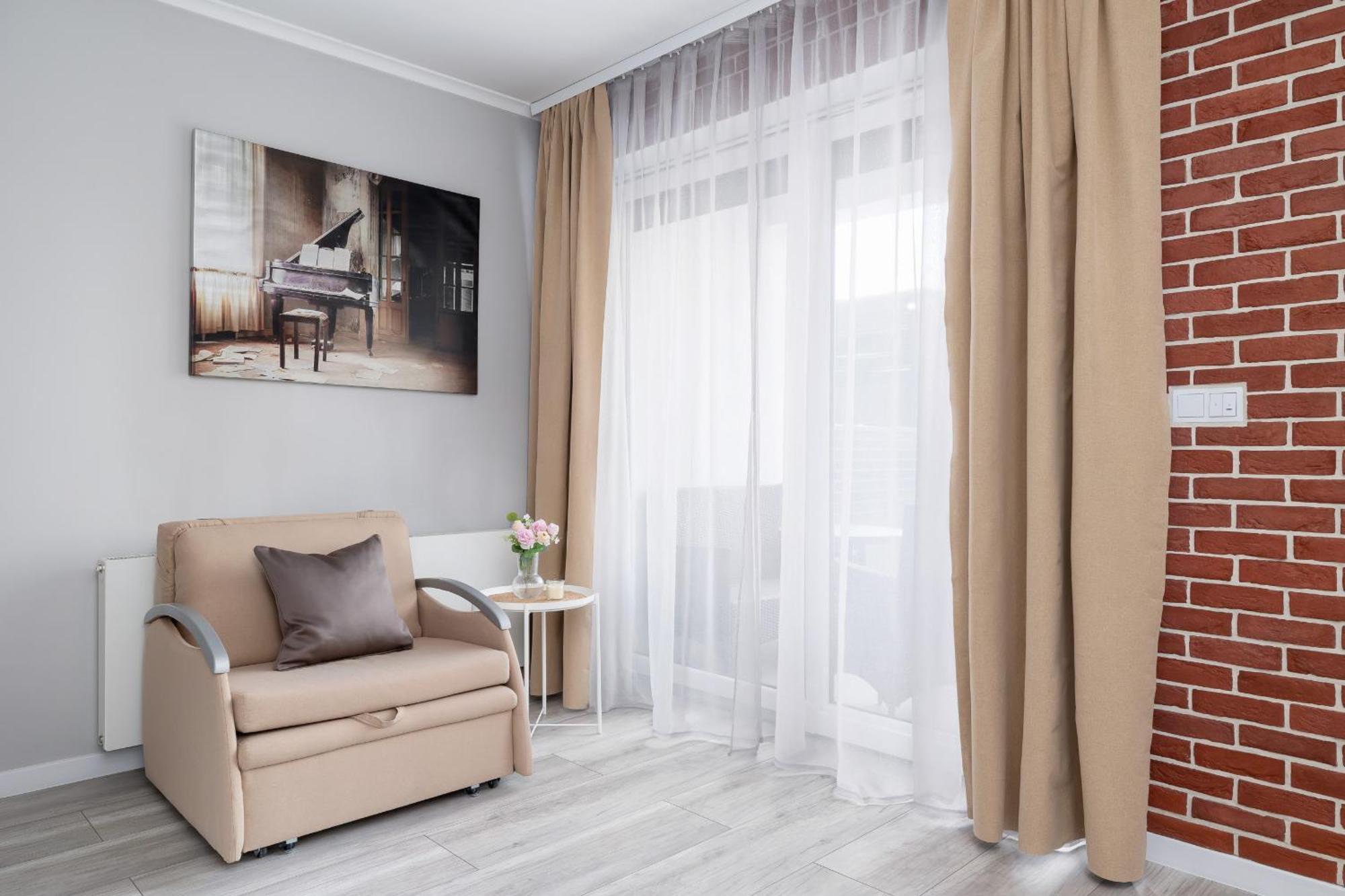 Apartment Dabska With Terrace & Parking By Renters Krakow